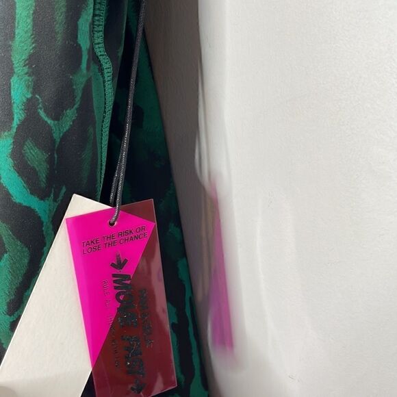 NWT Pam & Gela Tank Green Ocelot - Picture 8 of 9